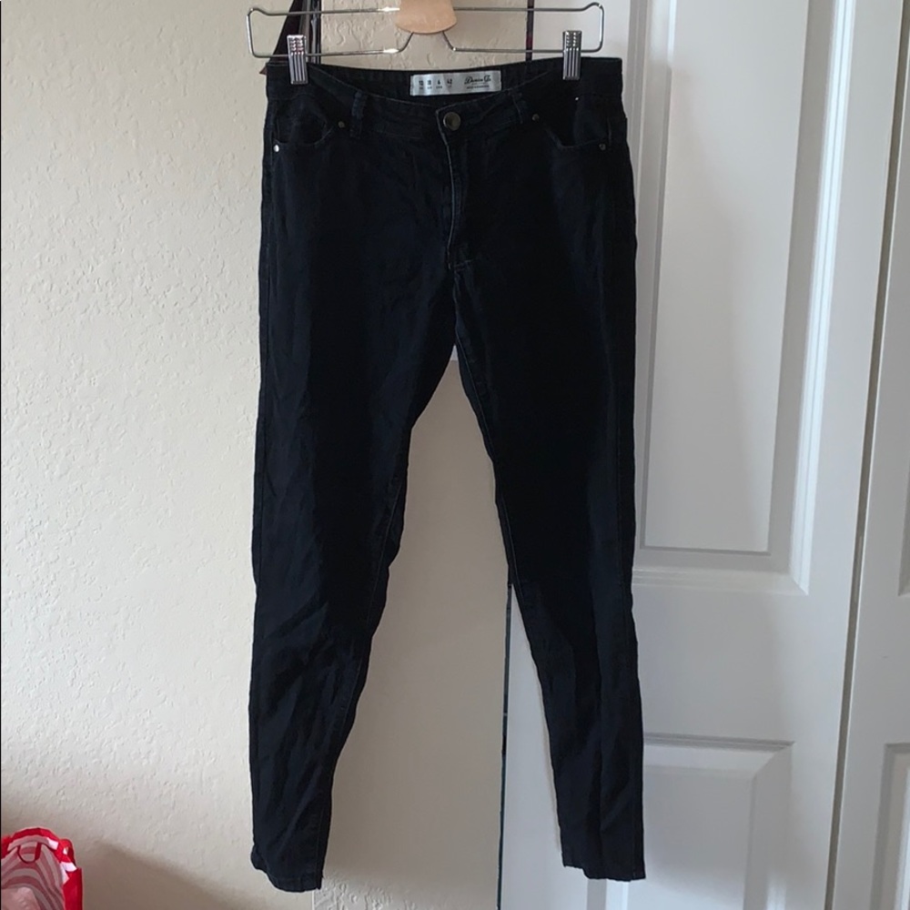 Black Skinny Jean